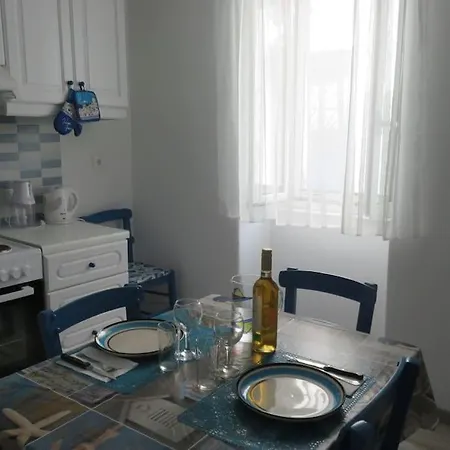 Sarah's Parikia (Paros)